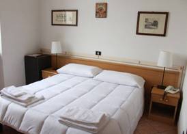 Hotel Portici 5