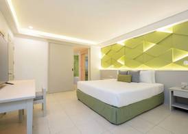 The Green Park Resort 5