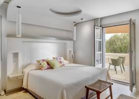 Kouros Art Hotel - Designed for Adults 5