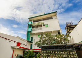 Vaccinated Staff - OYO 842 City Smiles Apartelle 2