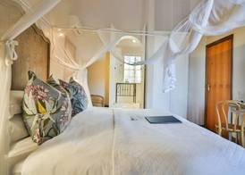 Kruger Riverside Lodge - No Load-shedding 5
