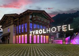 Raffl's Tyrol Hotel 3