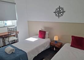 Sleep & Go Faro Airport Guest House 3
