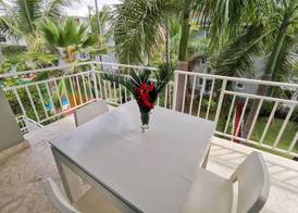 Sol Caribe Beach Pool 3
