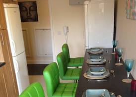 Alton Apartments 4