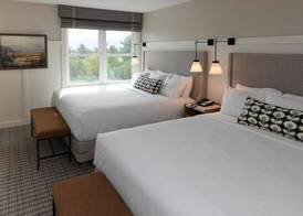 White Mountain Hotel and Resort 4