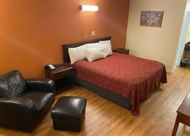 Signature Inn Danville 5