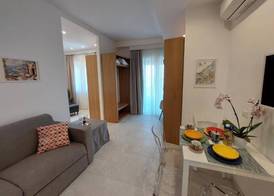 MISTRAL LUXURY SUITES 5