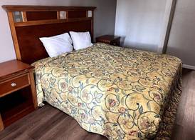 Budget Plaza Motel 3
