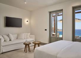 Ios Grand Pool Suites 4
