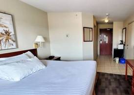 Travelodge by Wyndham Stony Plain 5