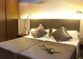 Hotel Urpí 5