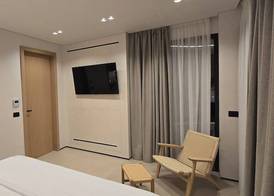Lion Gate Hotel 5