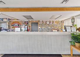 Economy Inn Barstow 2