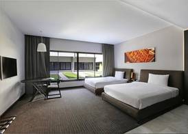 S Ratchada Leisure Hotel 4