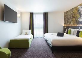 Hôtel Roi Soleil Prestige Plaisir - St Quentin 4