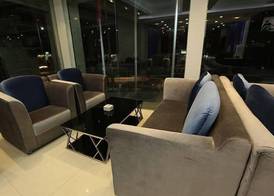 City Hotel & Suites 4