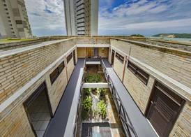 Economy Flat 4