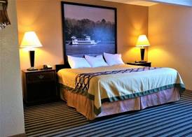 Super 8 by Wyndham Iowa Falls 4