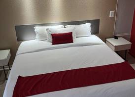 Travelodge by Wyndham Orlando at Heart of International Drive 4