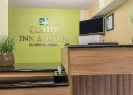 Quality Inn & Suites Pittsburgh Harmarville 3