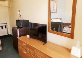 The Budget Inn Express 4