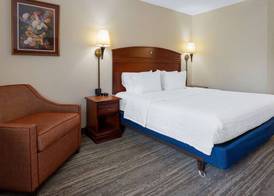 Hampton Inn by Hilton Chester South 3