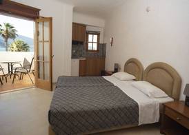 Elounda Alikes Suites & Studios 5