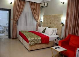 Jasmines Place and Suites 4
