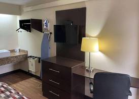 Travelodge by Wyndham Holland/Toledo 3