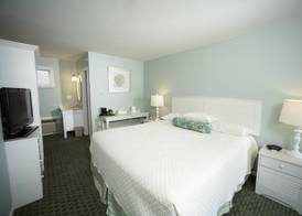 Anchorage Inn and Resort 5