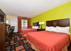 Americas Best Value Inn Canton, NC 5