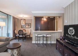 La Grande Residence at the Sutton Place Hotel 3