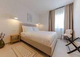 The Olive Poolhouse 2