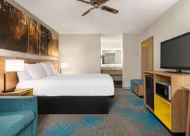 Days Inn by Wyndham Demopolis 5