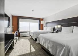 Holiday Inn Express & Suites BENSENVILLE - O'HARE by IHG 4
