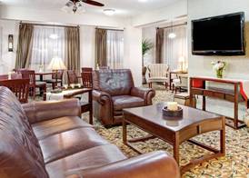 Ramada by Wyndham West Memphis 2