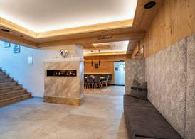 Hotel Alpina 4