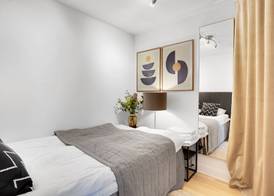 Sanders Leaves - Cute 1-bdr Apt w Terrace 5