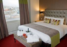City Hotel 4