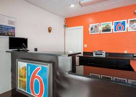 Motel 6 Parkersburg, WV 2