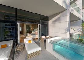 FIVE LUXE 3