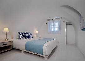 Anema Boutique Hotel & Villas Santorini 4