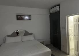 Sleeps2 - Private Pool - King Bed - AirCon 2