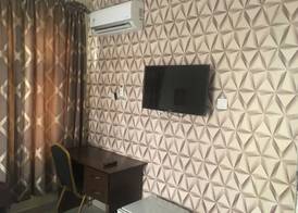 Mayors & Diplomat Suites Opebi 5