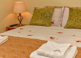 The Warren Guest House 4