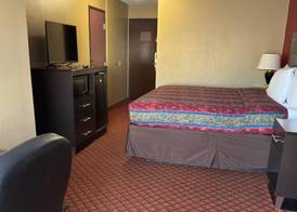 Broadway INN & SUITES OKC 4