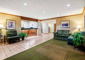 La Quinta Inn by Wyndham Detroit Southgate 2