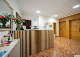 Hostal Menurka 2