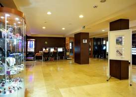 Ona Luna Park - Adults Friendly 16 Years Plus 2